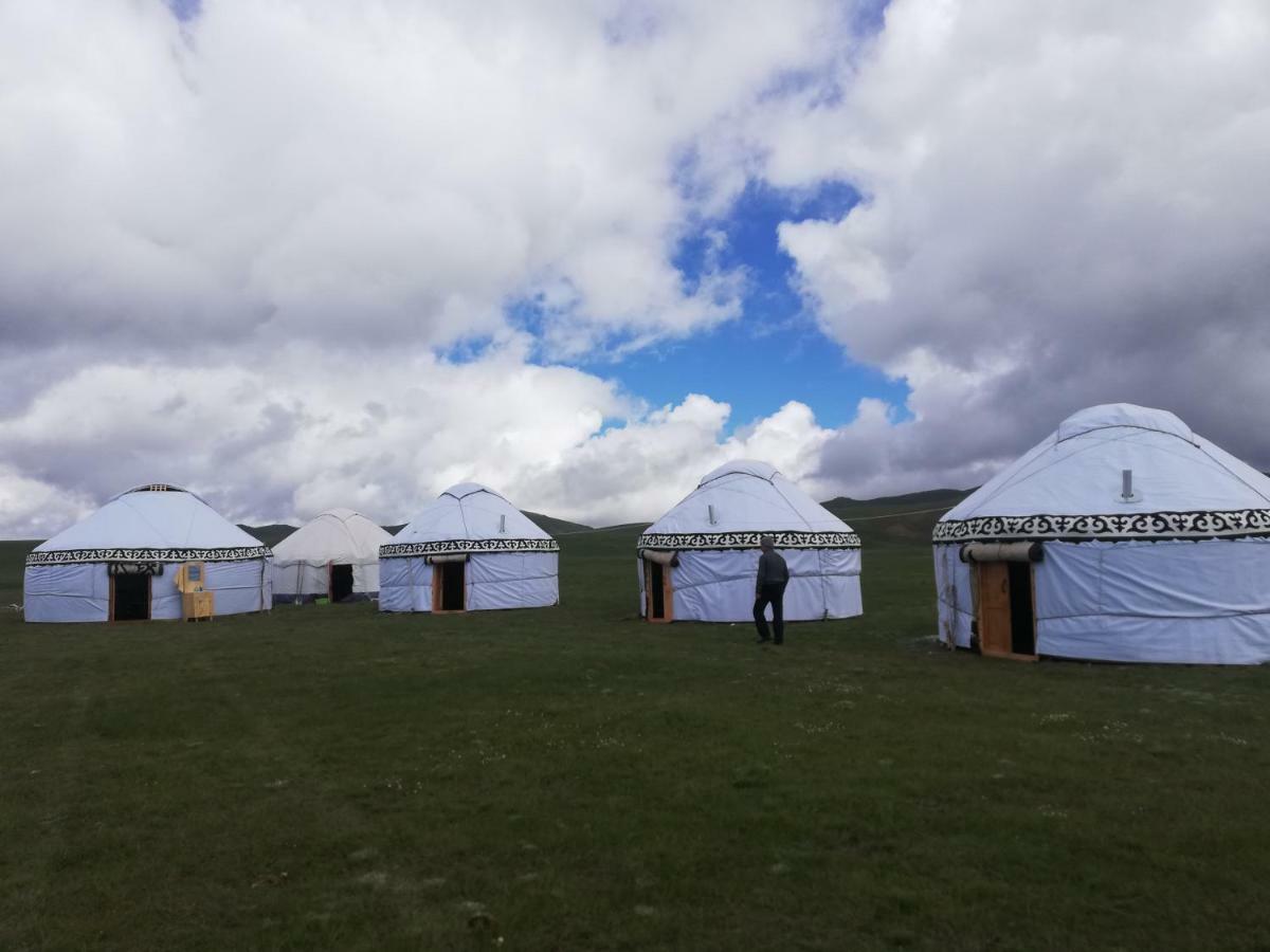 Yurt Camp Muras In Song Kol Lake Hotel Kochkor Buitenkant foto