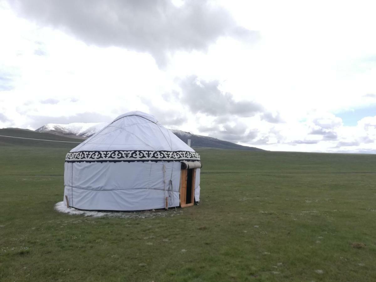 Yurt Camp Muras In Song Kol Lake Hotel Kochkor Buitenkant foto