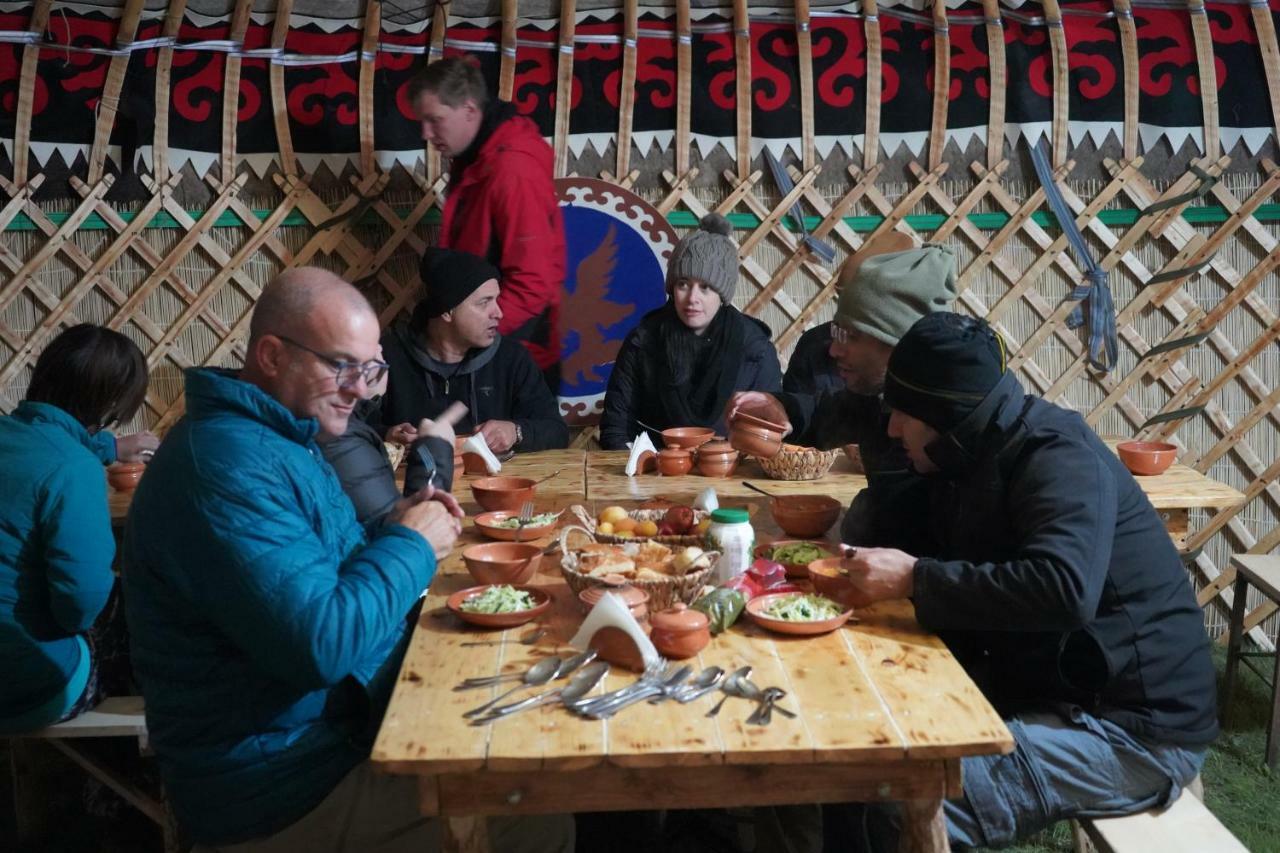 Yurt Camp Muras In Song Kol Lake Hotel Kochkor Buitenkant foto