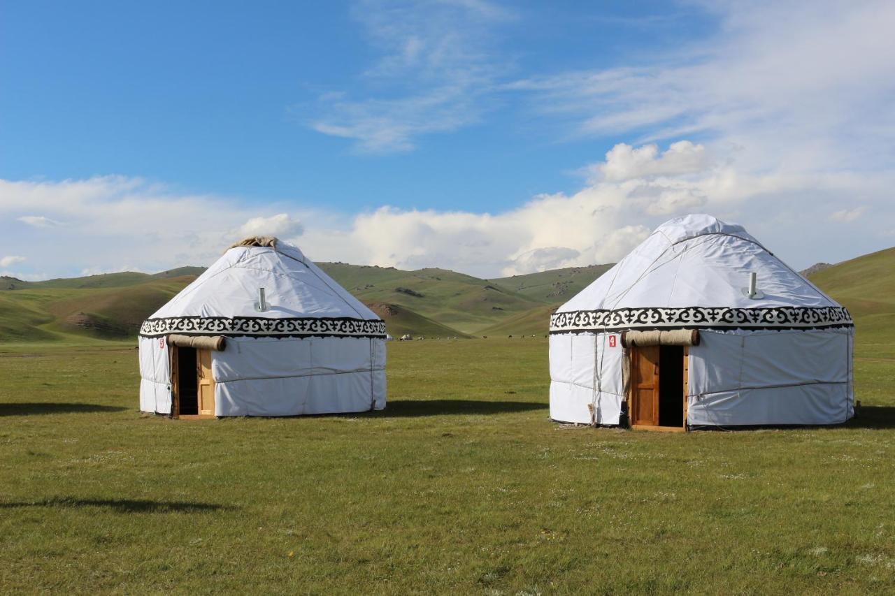 Yurt Camp Muras In Song Kol Lake Hotel Kochkor Buitenkant foto